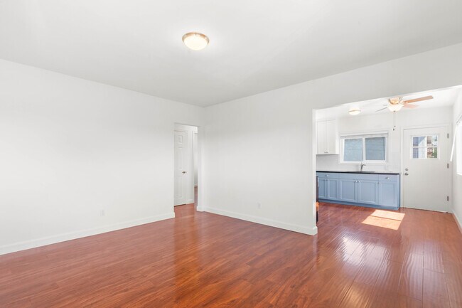 Foto del edificio - 3717 Randolph Ave