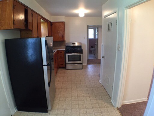 Building Photo - 6419 Onyx Dr N