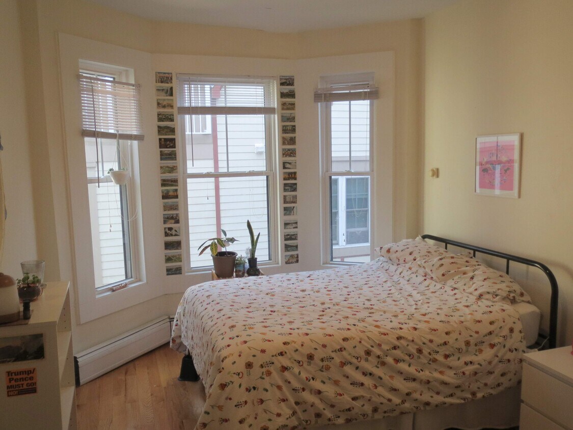 Primary Photo - 33 Brookline St