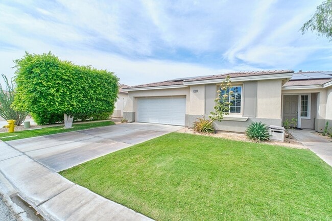 Building Photo - 82950 Vincent Dr