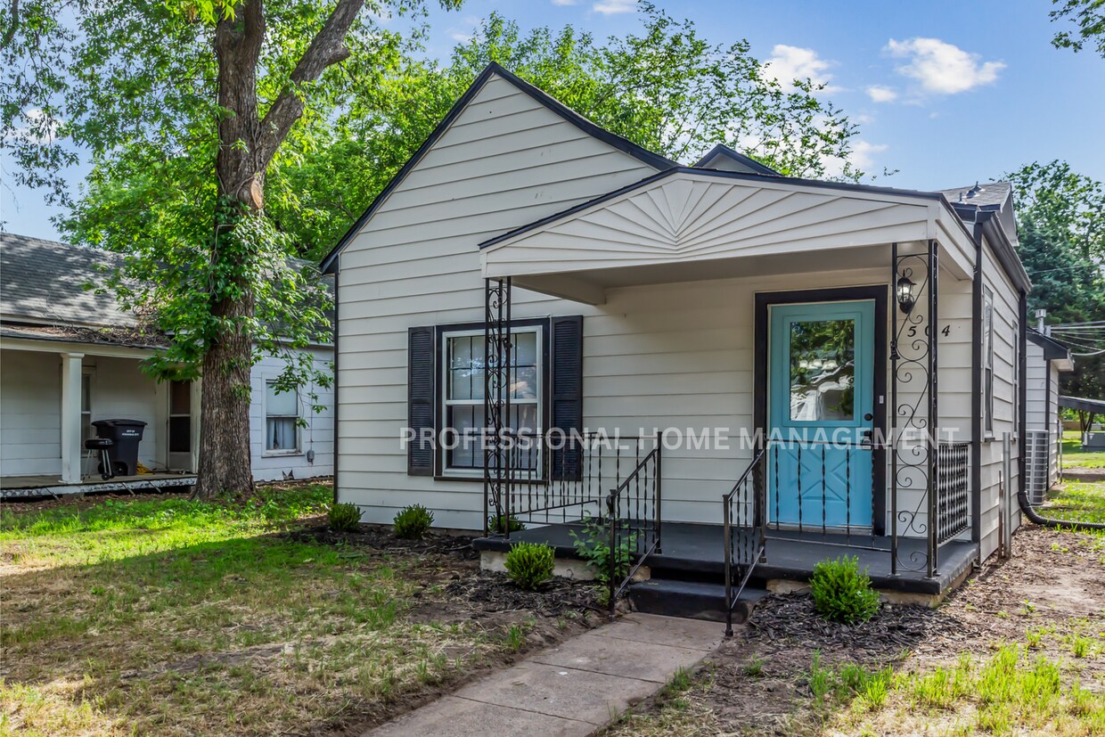Primary Photo - Open House 7/8 from 2-3PM. Beautifully upd...