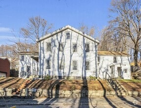 Building Photo - 52-54-54 Mt Globe St