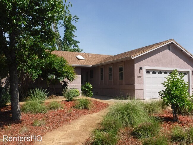 Foto del edificio - 3 br, 2 bath House - 2100 HACIENDA ST