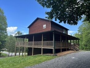 Building Photo - 2546 Brookhaven Ln