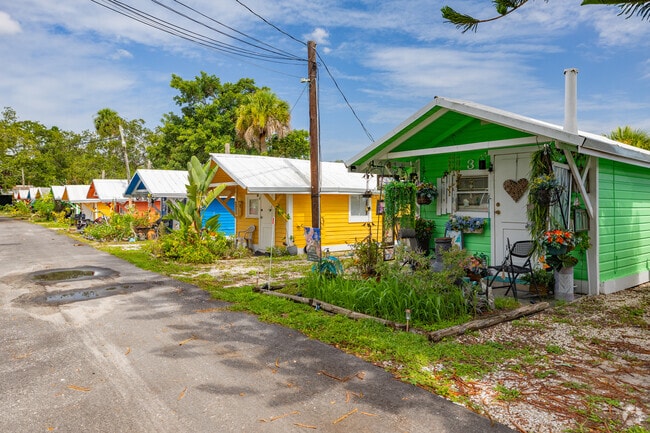 2664 Pineapple Ave Melbourne, FL 32935 - Rocky Water Park