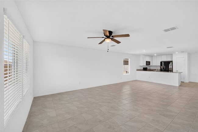 Building Photo - 320 Dewberry St
