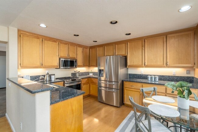 Foto del edificio - 2532 Tapestry Way
