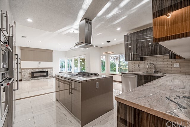 Foto del edificio - 3537 Foxglove Rd