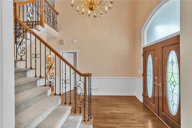 Foto del edificio - 915 Chipley Ct NE