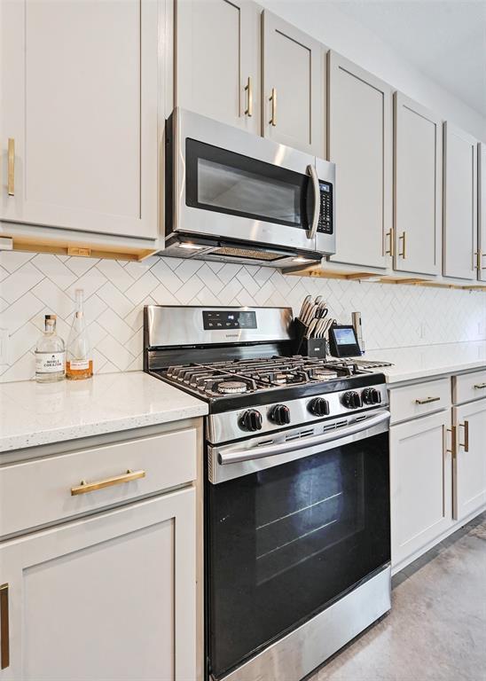 Building Photo - 8922 Menchaca Rd