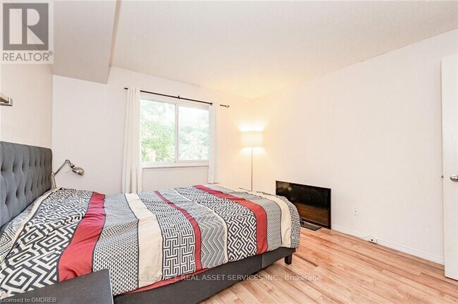 Photo du bâtiment - 1512 Pilgrims Way