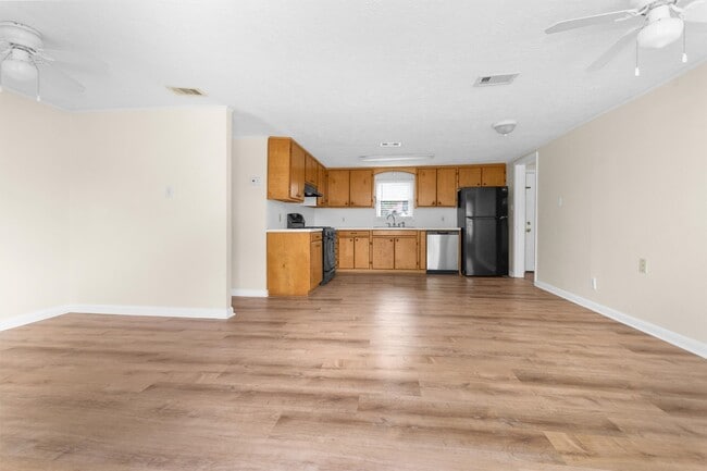 Foto del edificio - 6002 Shelburne St