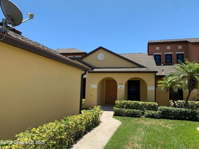 Building Photo - 1070 Luminary Cir
