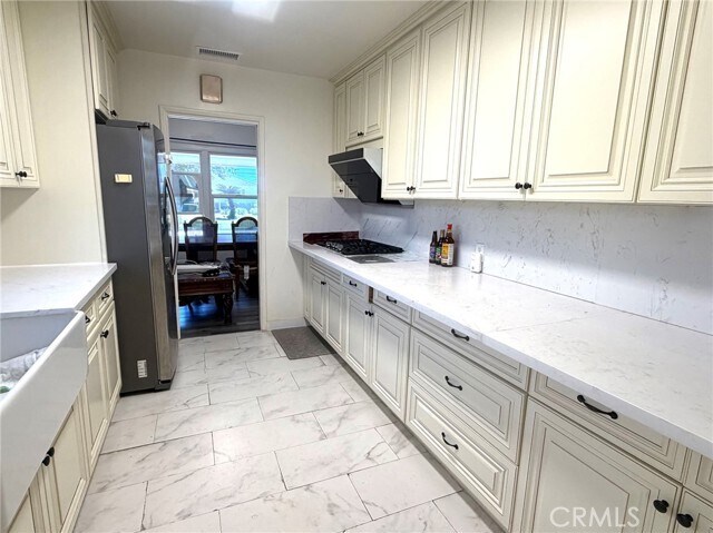 Foto del edificio - 1023 E Thelborn St