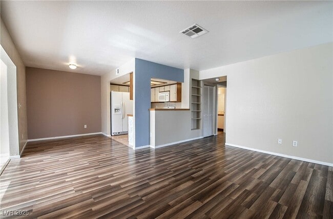 Building Photo - 1311 Del Mar St