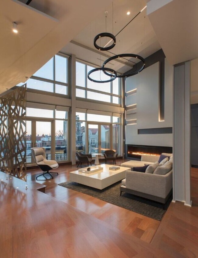 Foto del edificio - 2424 18th St NW