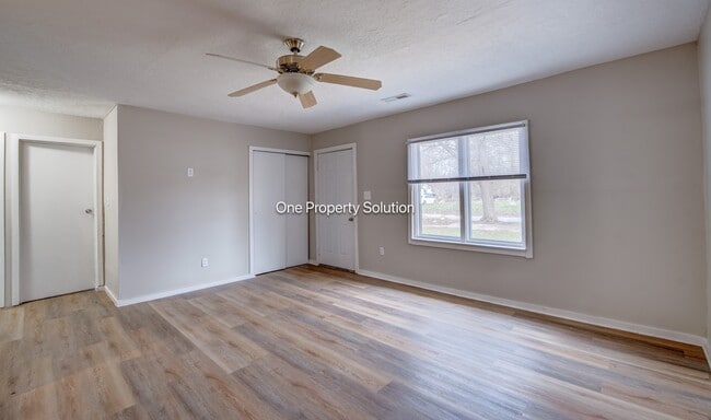 Building Photo - 1050 Durbin St