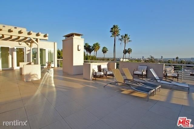Primary Photo - 1283 Havenhurst Dr