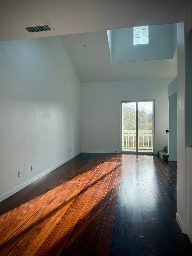 Building Photo - 14 Arabis Ct