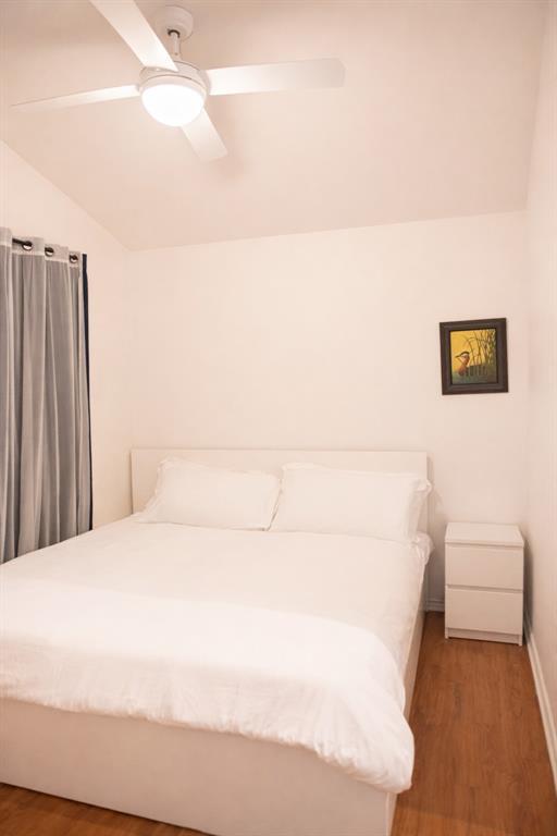 Foto del edificio - 4508 Bennett Ave