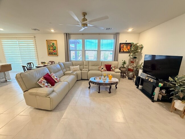 Foto del edificio - Gated NW community 5Bed