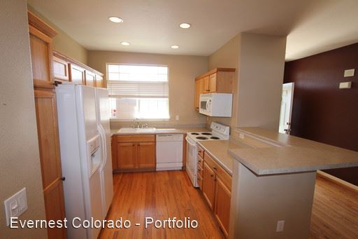 Building Photo - 3 br, 3 bath House - 1425 South Dayton Court