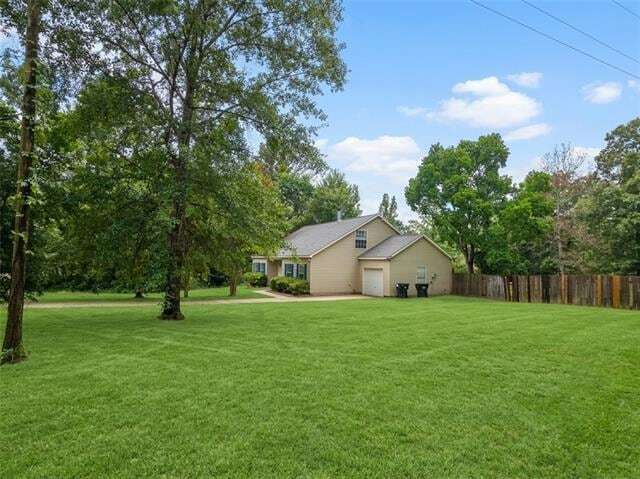 Building Photo - 23423 N Rian Dr