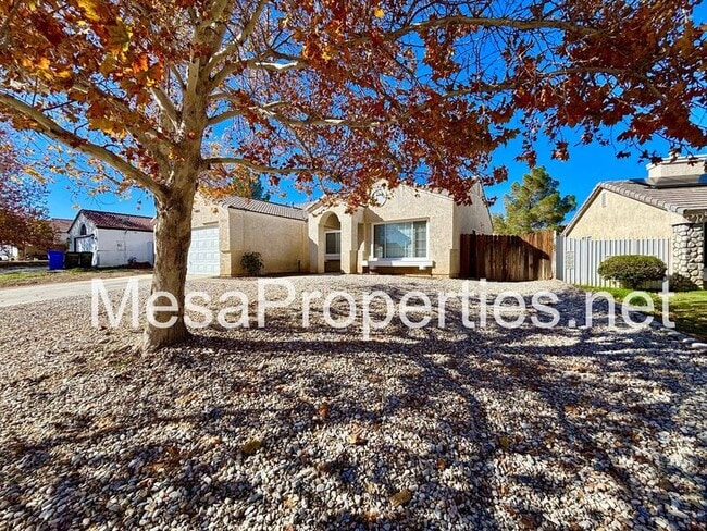 Foto del edificio - 13156 Bennington Dr