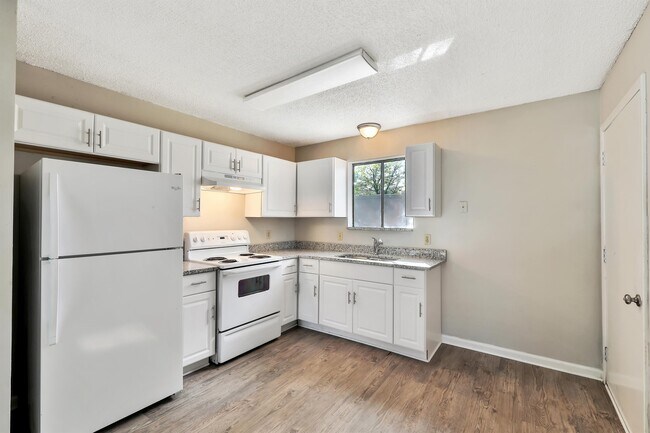 Building Photo - 5324 Westchase Ct