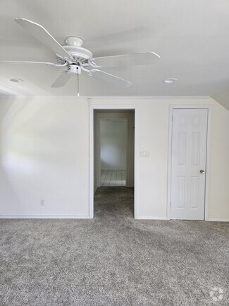 Building Photo - 74 Wolden Rd