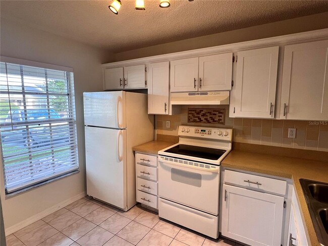 Foto del edificio - 2928 Stillwell Ct