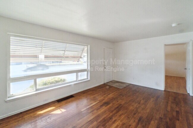 Building Photo - 3316 N Nevada St