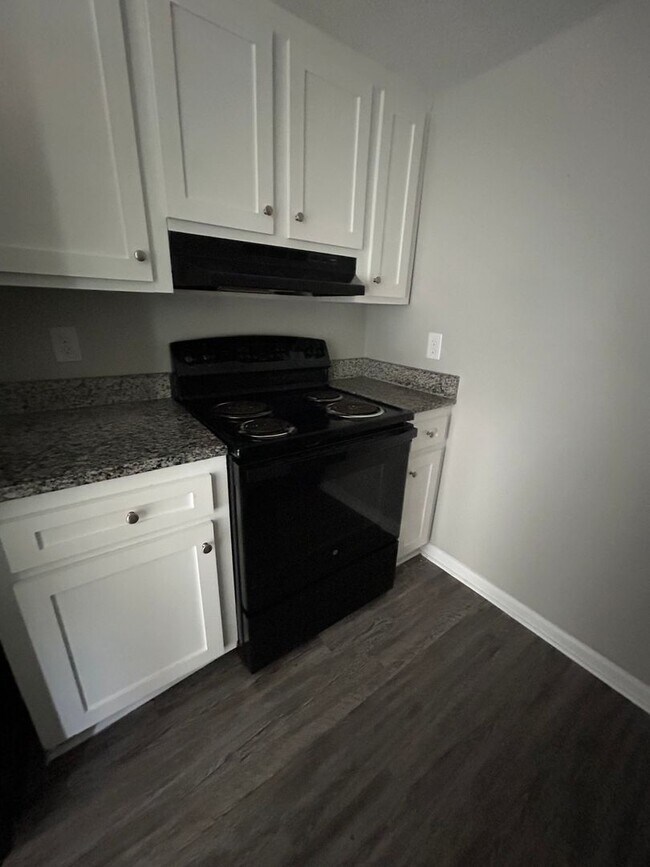 Foto del edificio - Great townhouse available!!!!!