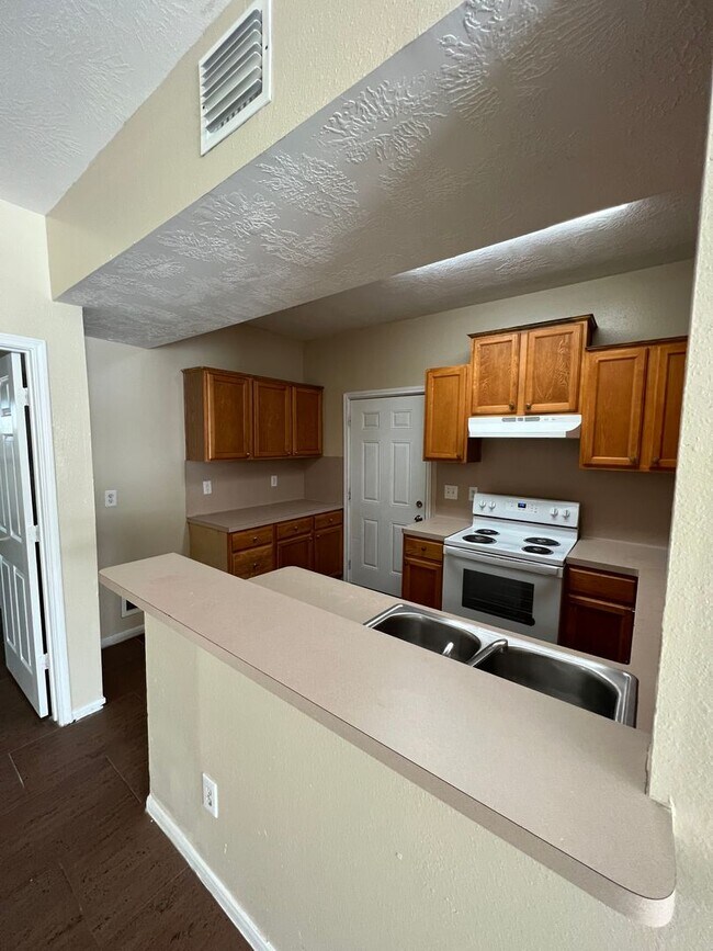 Foto del edificio - 4735 Clover St