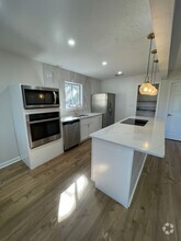 Building Photo - 1414 Shallow Brook