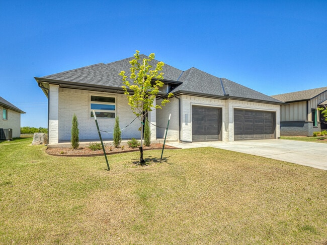 Building Photo - 15233 Caspian Ln