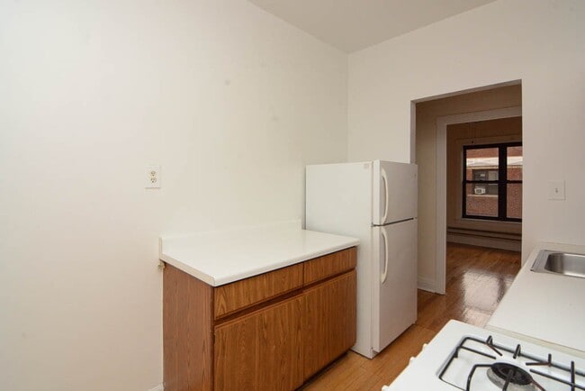 Foto del edificio - 822 W Waveland Ave