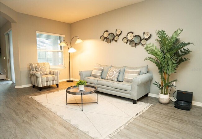 Foto del edificio - 1109 Montgomery Ln