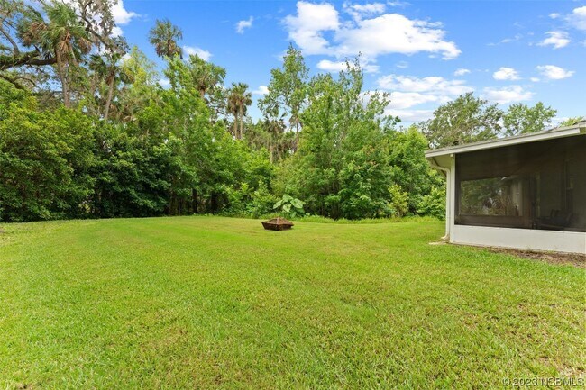 Foto del edificio - 2206 Magnolia Dr