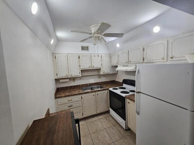 Photo - 2381 Sunset Avenue Unit 106 Apartment