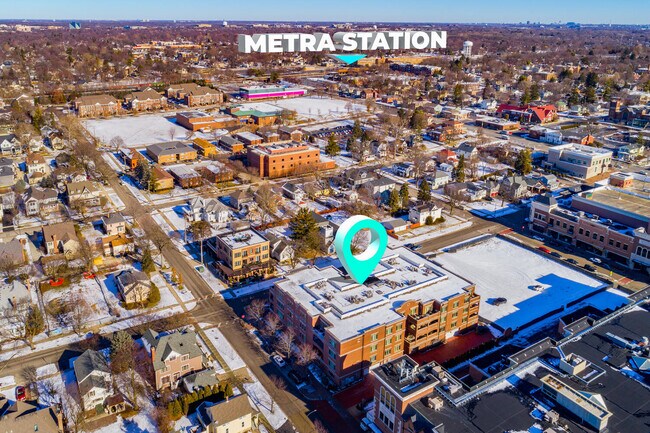 Foto del edificio - 180 W Benton Ave