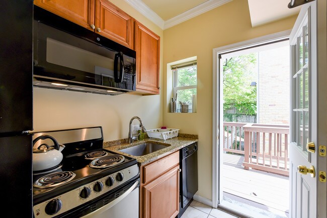 Foto del edificio - 2711 12th St NE