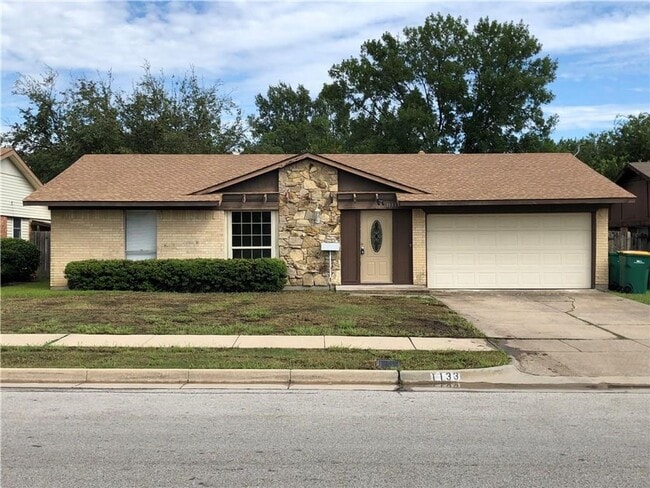 Coming Soon 3 bed Lewisville - Coming Soon 3 bed Lewisville House
