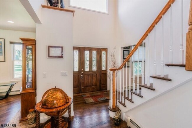 Building Photo - 5 Saddle Ridge Rd
