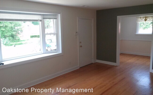 Foto del edificio - 3 br, 1 bath House - 1305 Townley Rd