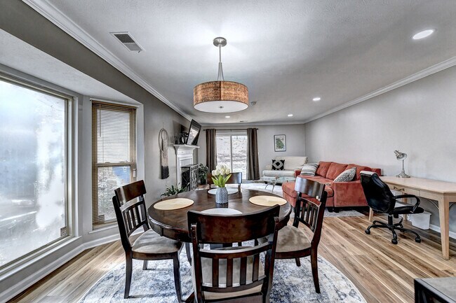 Building Photo - 5213 Village Green Way