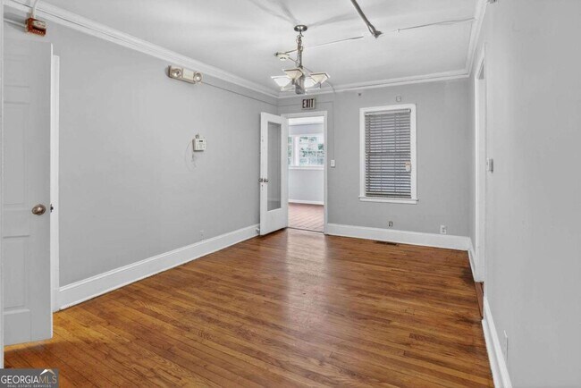 Building Photo - 2728 Winburn Terrace