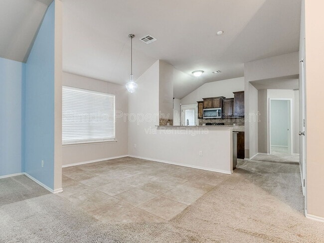 Foto del edificio - 2328 NW 196th Terrace