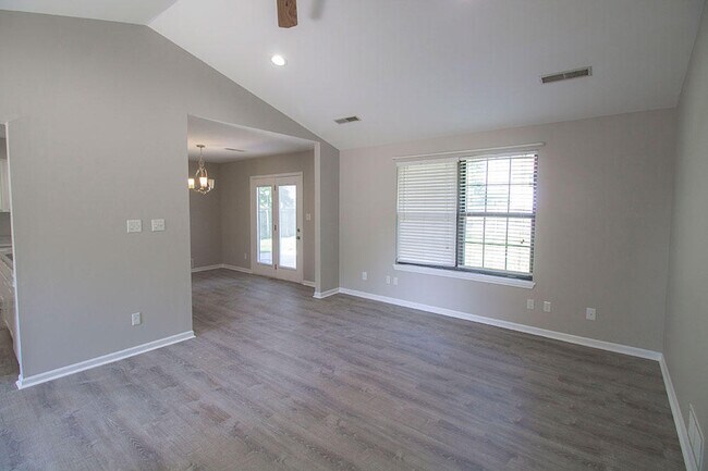 Building Photo - 3721 Prescott Dr