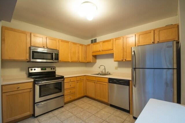 Building Photo - 211 E Ohio St